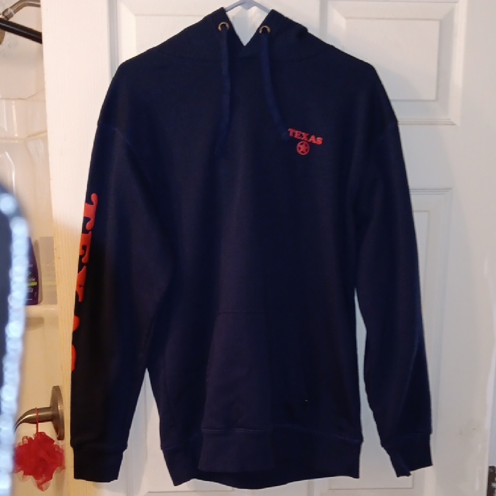 Blue Hooded Sweatshirt with Red Accents and Graphic Sleeve Design Says Texas I!